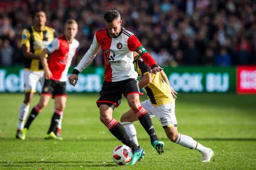 Van Persie laat Feyenoord weer winnen