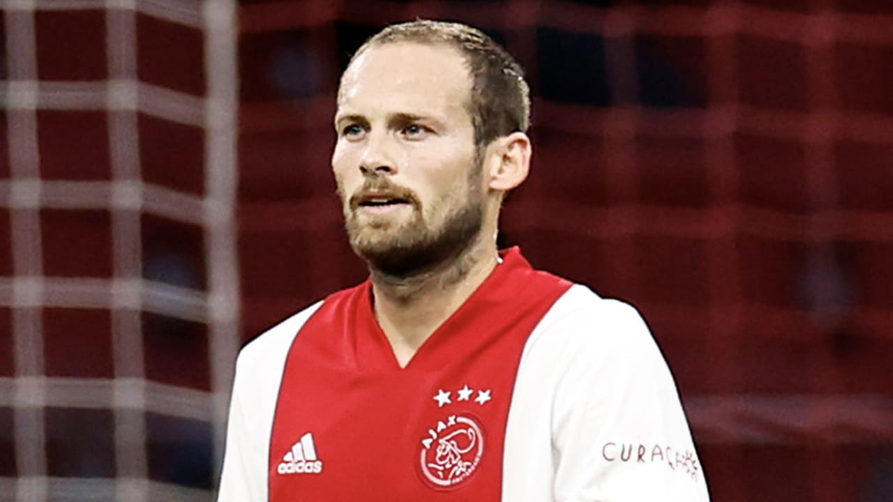 Blind traint voorlopig niet mee met Ajax 