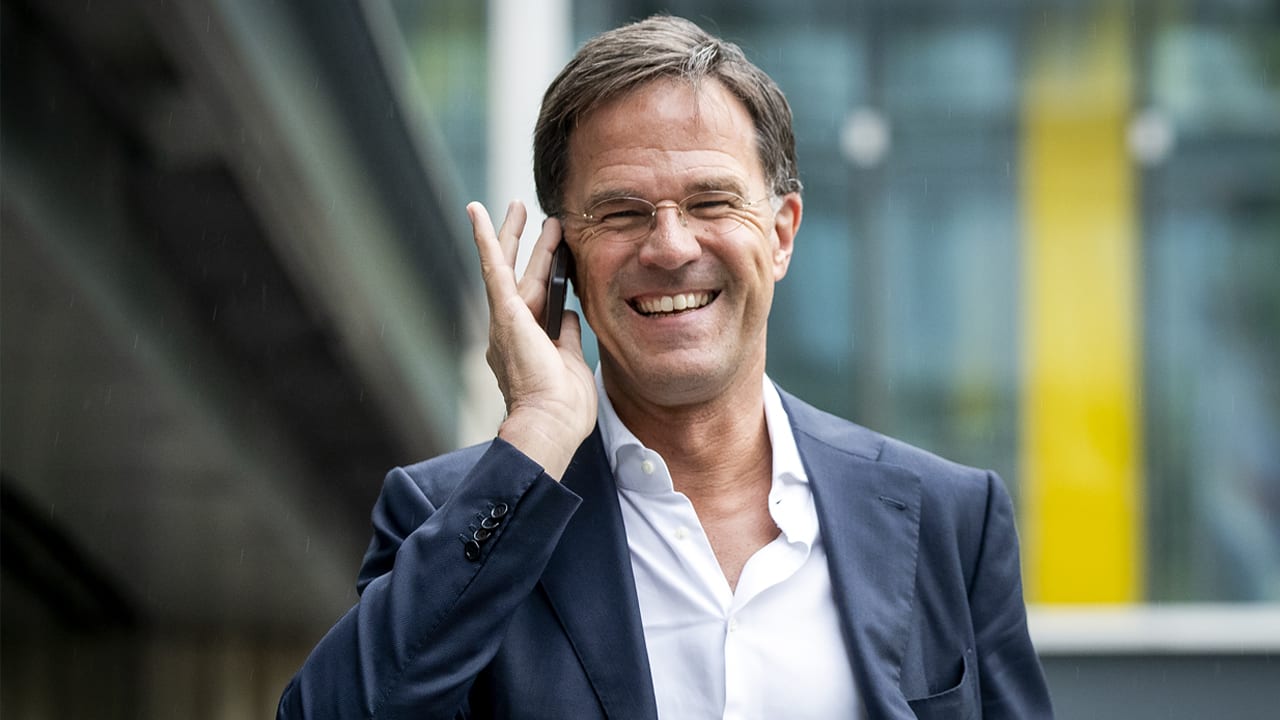 'Premier Rutte wiste jarenlang elke dag sms’jes van zijn telefoon'