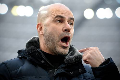 Bosz verslaat Bayern München met Leverkusen