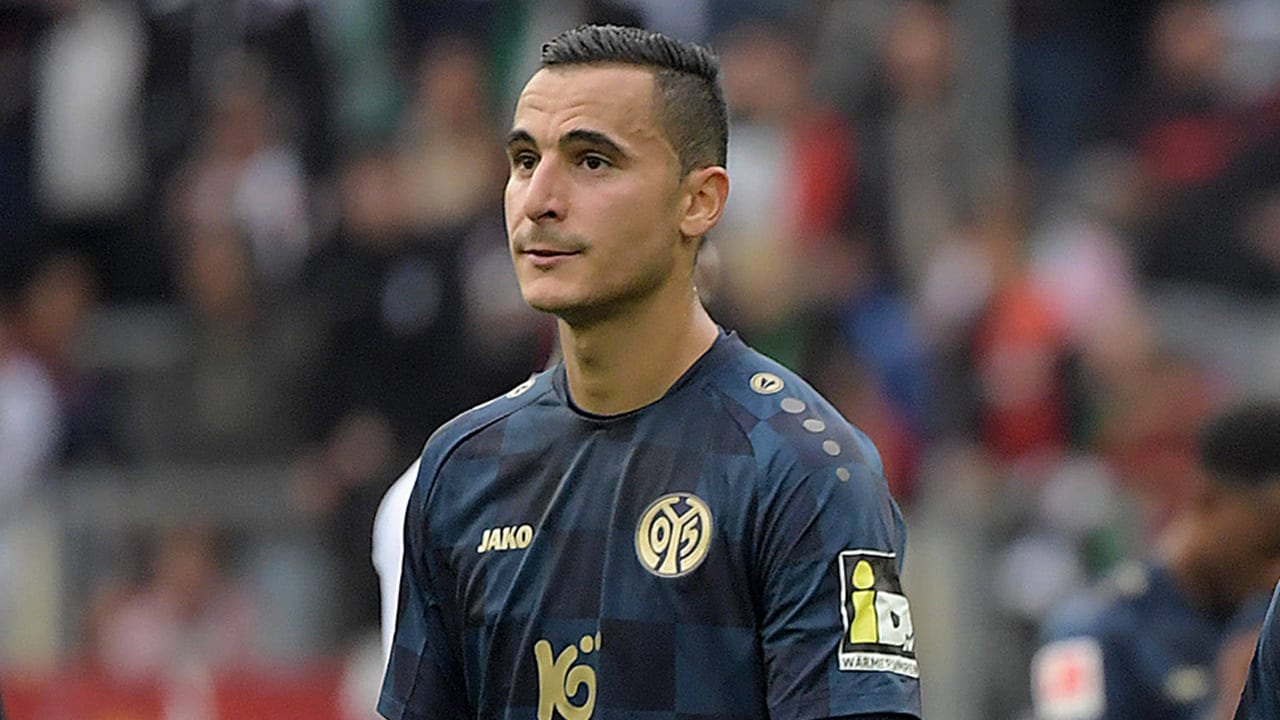 El Ghazi-gate duurt voort: Mainz-aanvaller neemt afstand van clubstatement