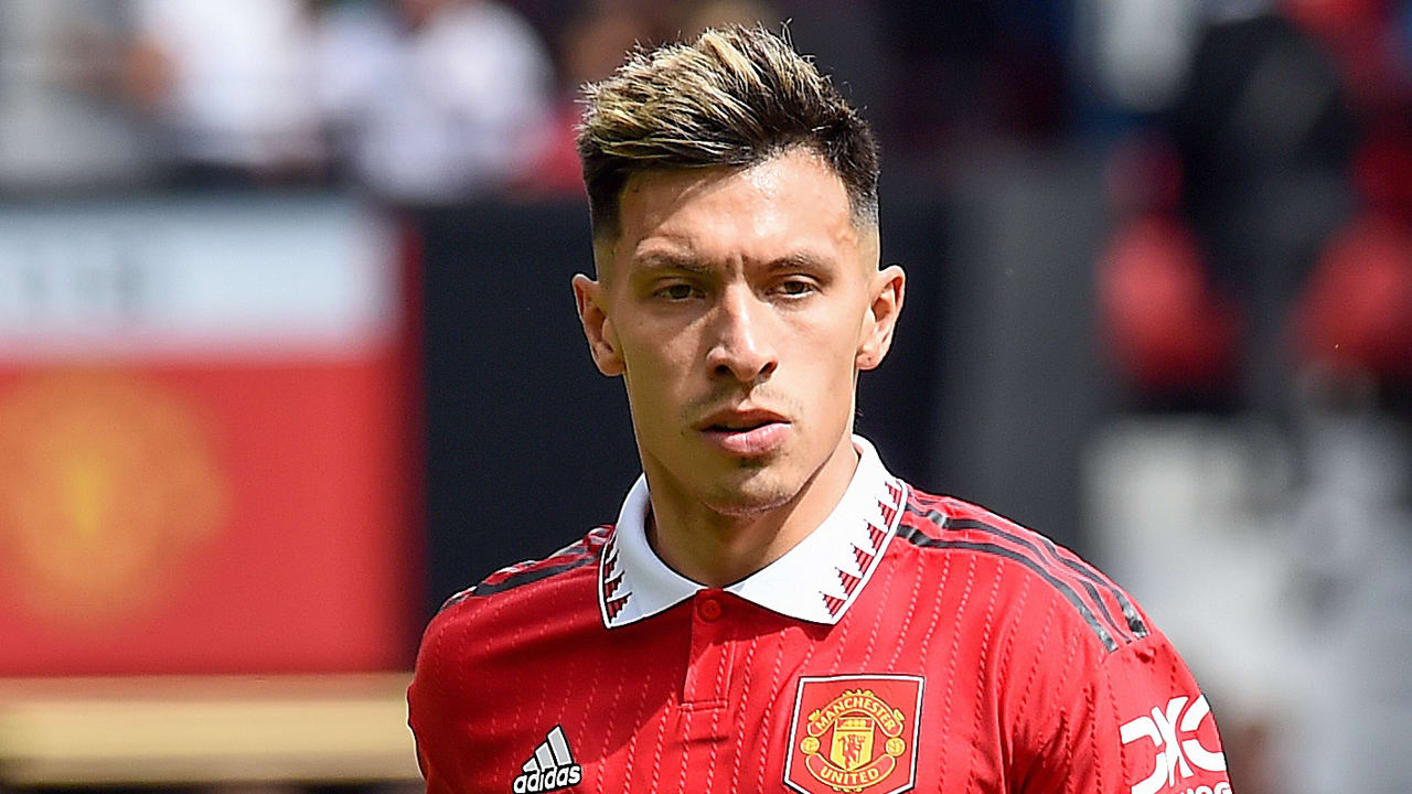 Lisandro Martinez verkozen tot Speler van de Maand bij Manchester United