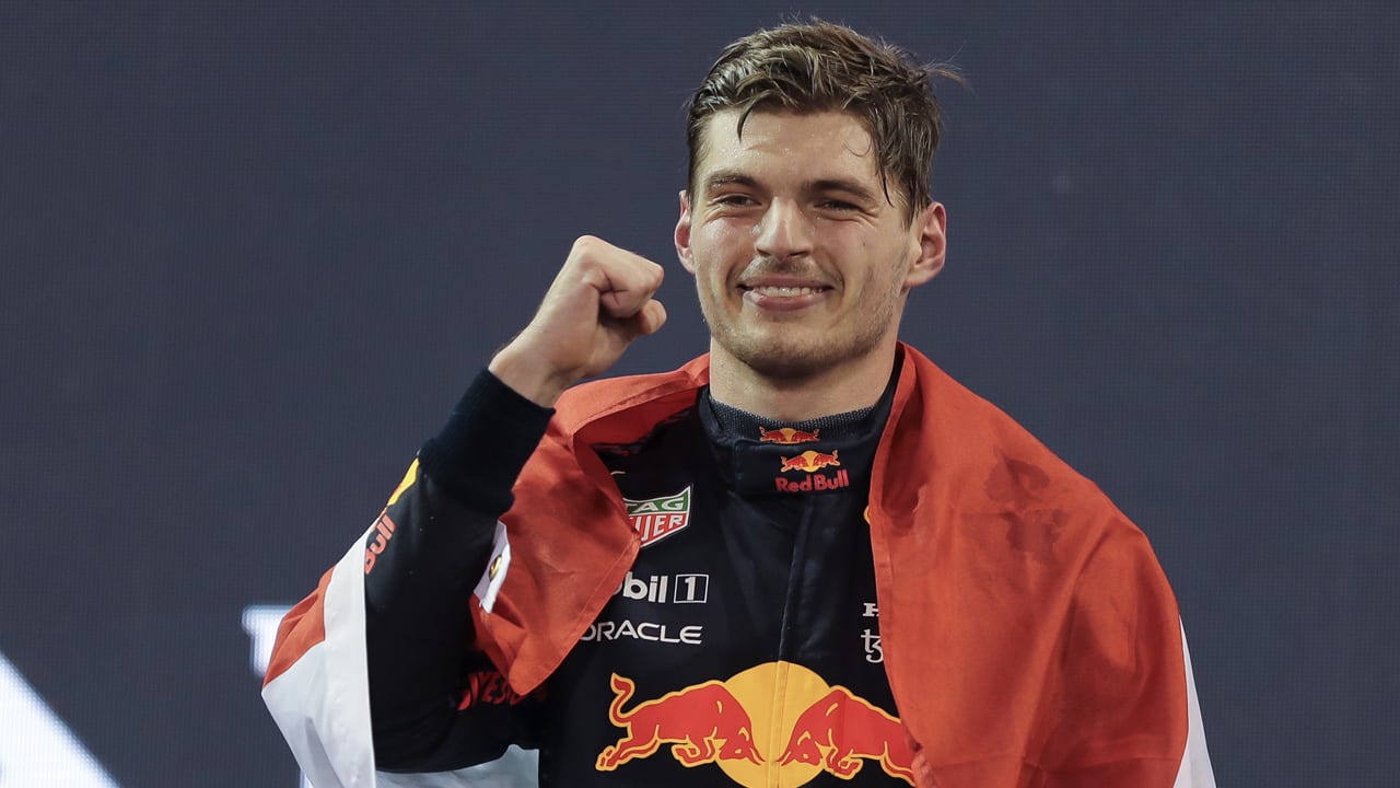 Auto Max Verstappen in verkoop; opbrengst naar goed doel