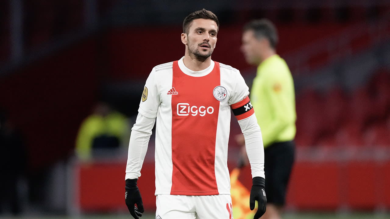 Ajax moet aanvoerder Tadic mogelijk missen tegen Sporting