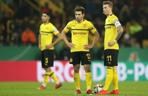 Dortmund verspeelt voorsprong van 3-0