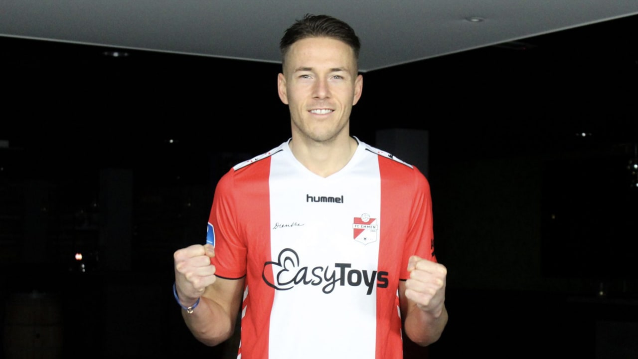 FC Emmen presenteert spits Paul Gladon