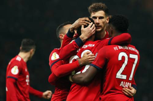 Bayern nadert Dortmund tot op vijf punten