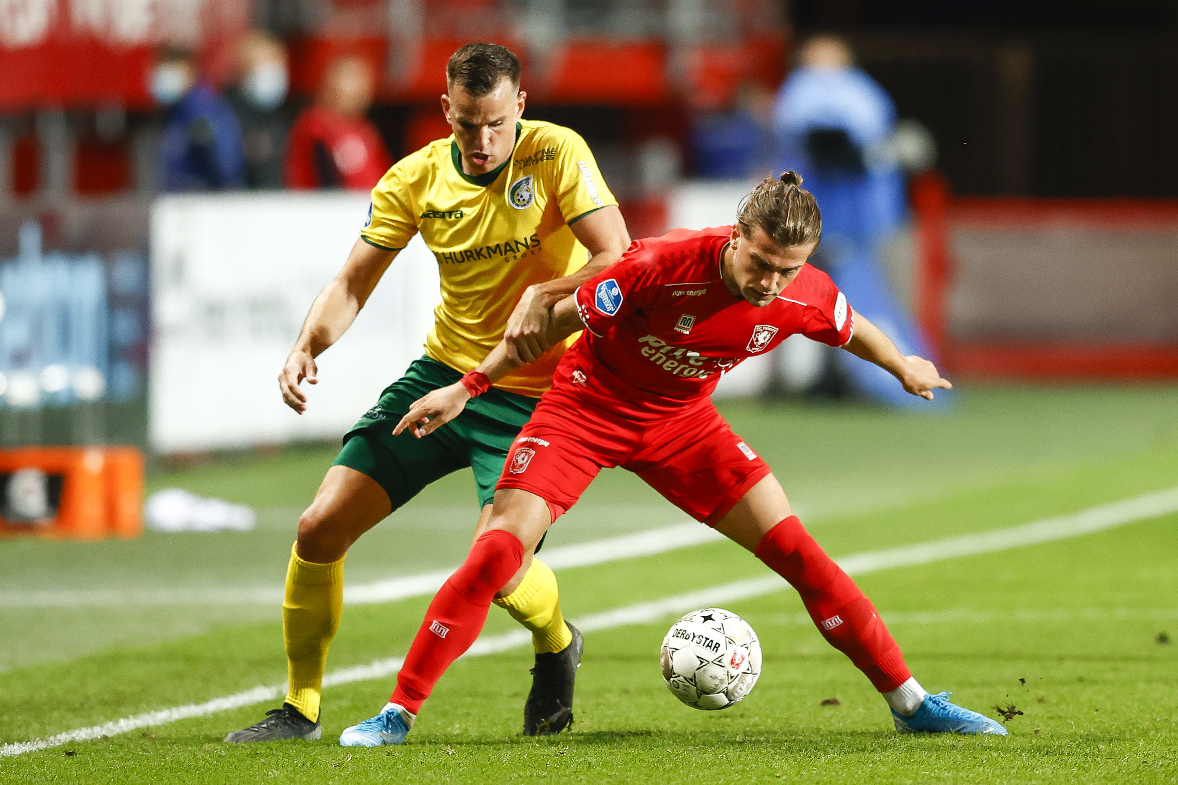FC Twente laat aanvaller Lamprou terugkeren naar Griekenland