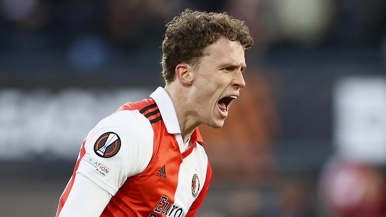 Feyenoord verslaat AS Roma in eigen huis dankzij doelpunt Mats Wieffer