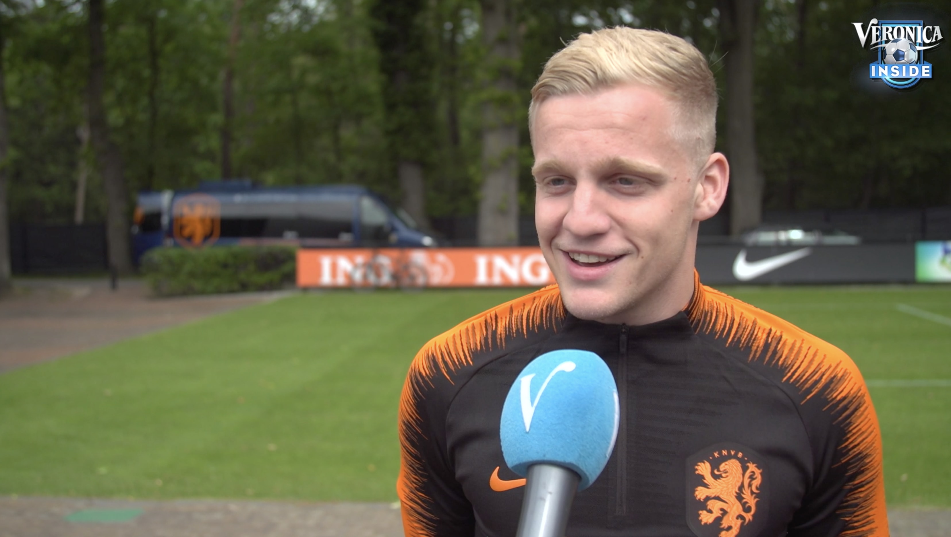 Van de Beek strijdbaar voor basisplaats: 'Ik heb er vertrouwen in' 