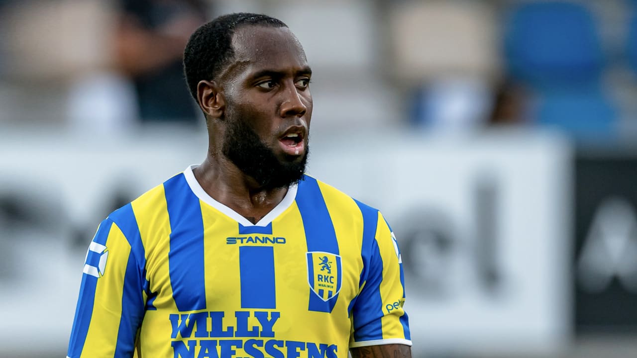 Carrièreswitch voor clubloze Vurnon Anita