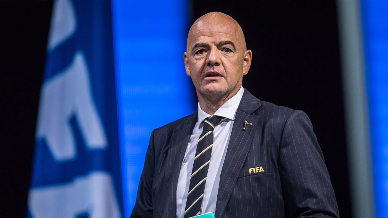 Voorzitter Infantino van FIFA test positief op virus
