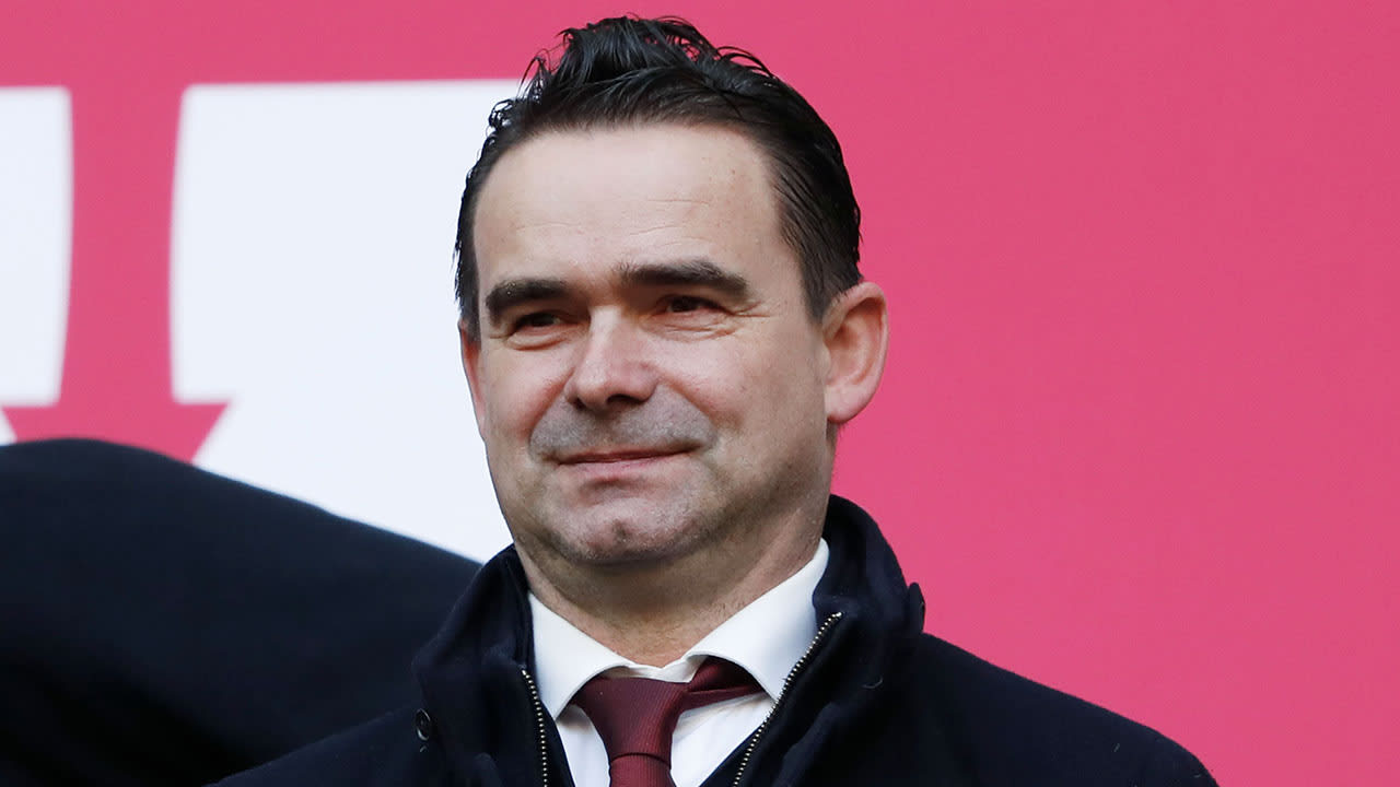 Ajax maakt werk van aanvaller Sulemana; Overmars op tribune in Denemarken