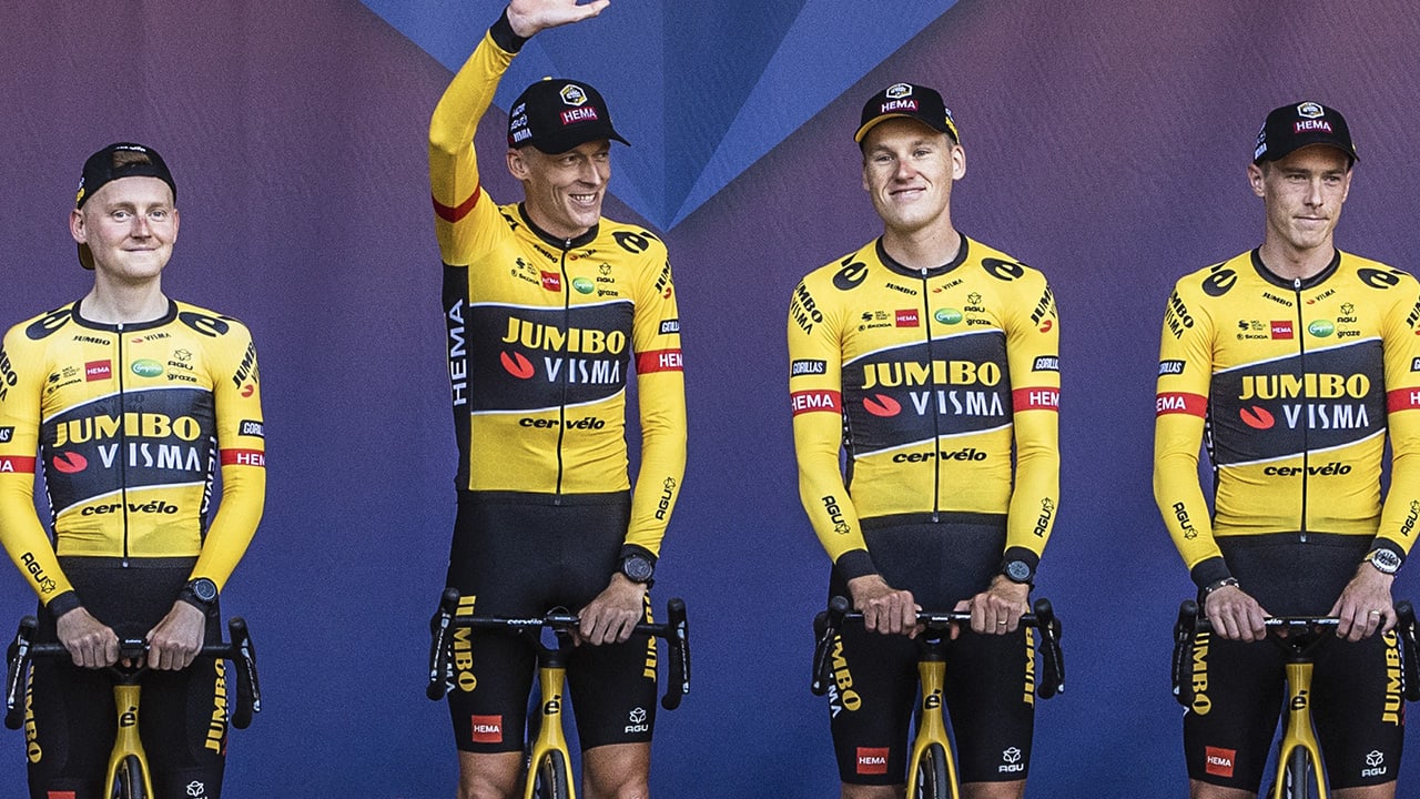 Gesink verovert eerste leiderstrui Vuelta na zege Jumbo-Visma in ploegentijdrit