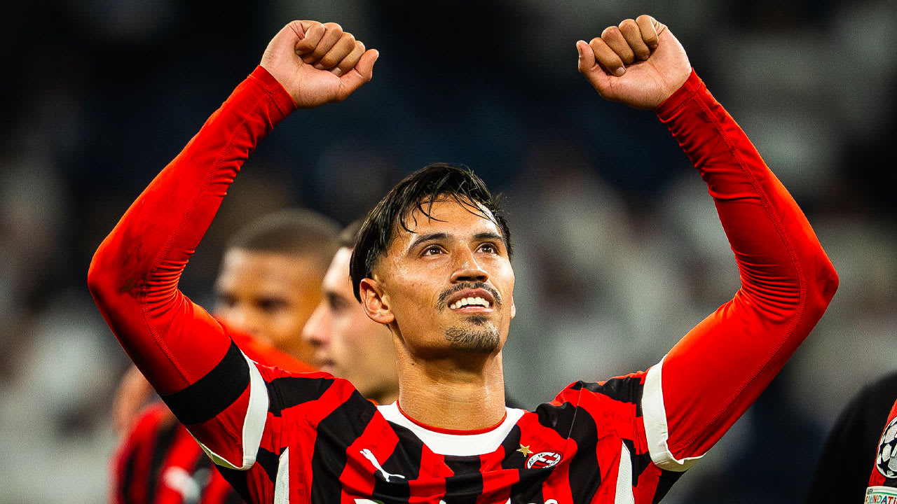 Officieel: Tijjani Reijnders verlengt contract bij AC Milan tot 2030
