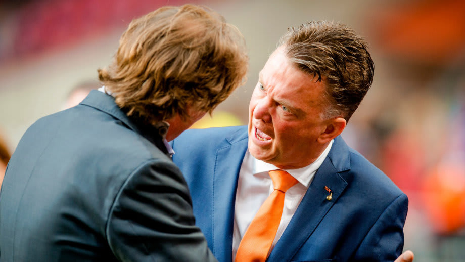 Van Gaal wil huidige competitie eerst afmaken