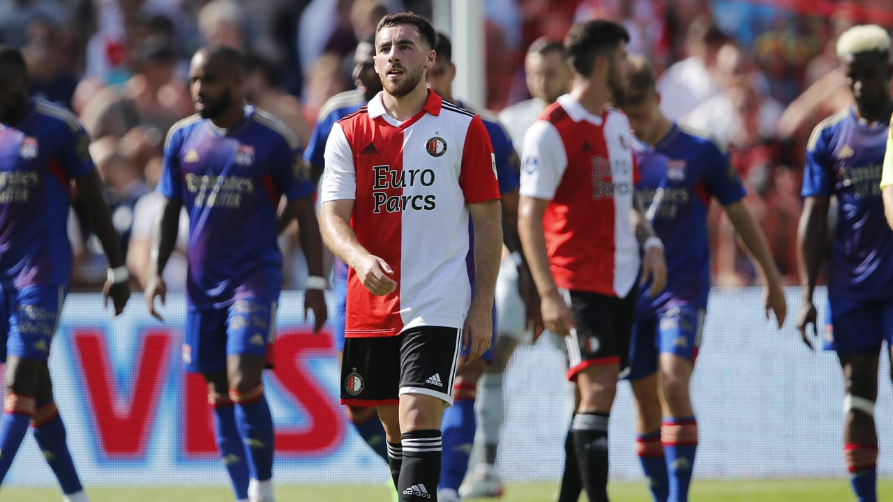 Lyon verslaat Feyenoord met 0-2 in De Kuip
