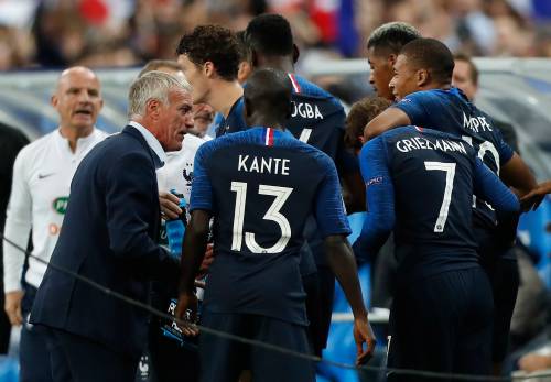 Griezmann leidt Frankrijk langs Duitsland