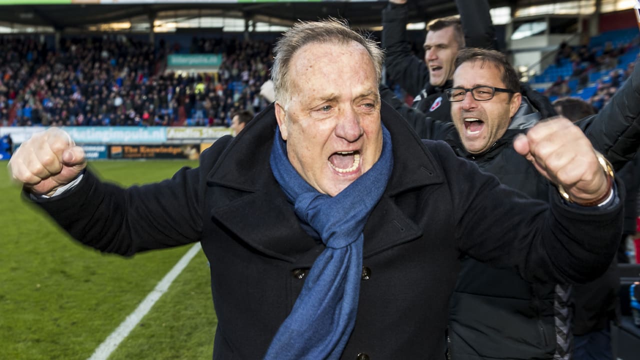 FC Utrecht bezorgt Advocaat mooi afscheid