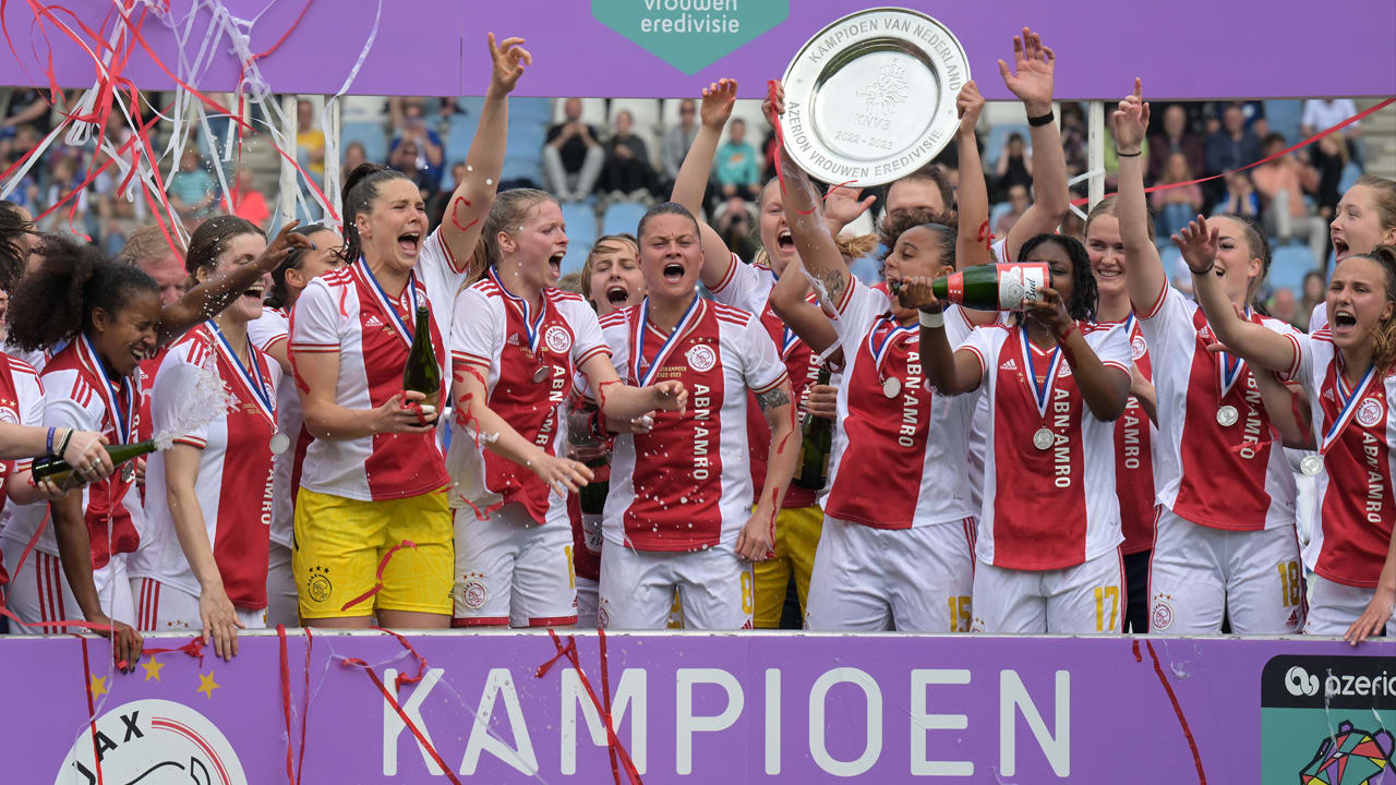 Gemeente Amsterdam: Ajax wil toch geen huldiging Ajax Vrouwen