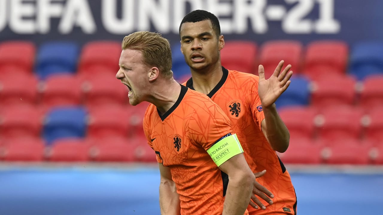 Jong Oranje stelt kwartfinales EK met grote zege alsnog veilig