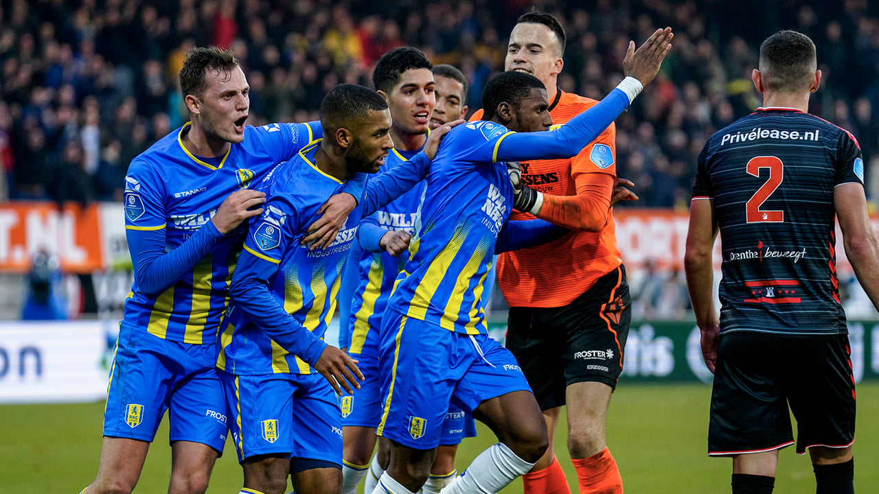 RKC knokt zich met tien man naar gelijkspel