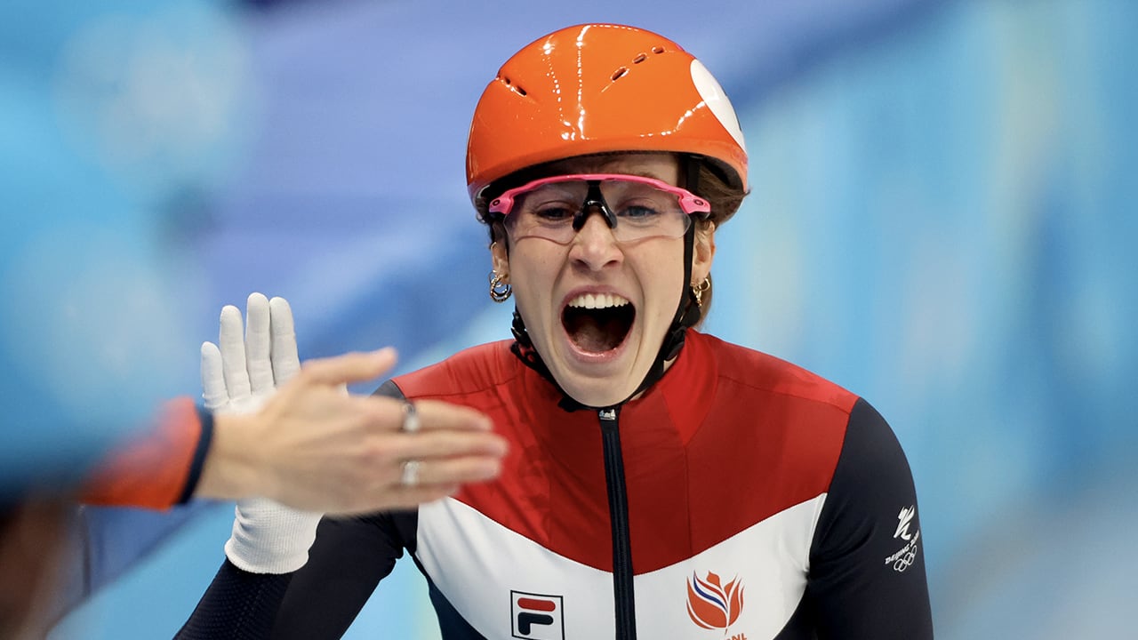 Suzanne Schulting sluit Olympische Spelen af met bronzen medaille op 1500 meter shorttrack