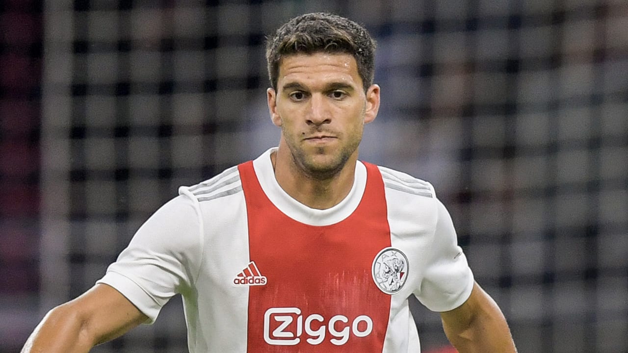 'Ajax verhuurt Lisandro Magallan aan Anderlecht'