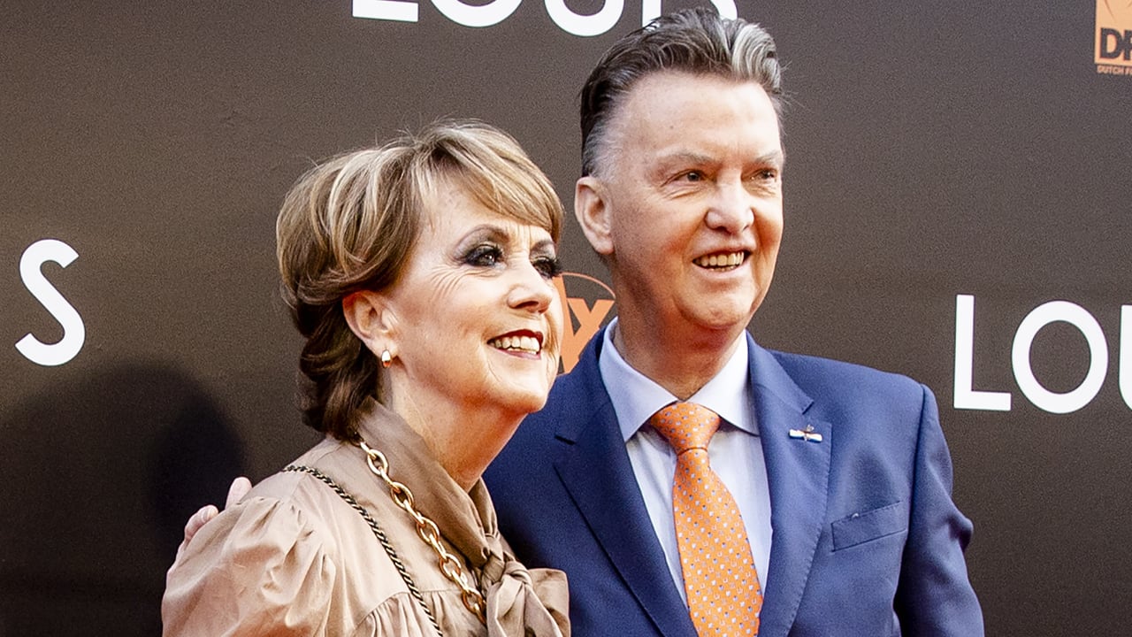 Van Gaal op rode loper voor première van eigen film: 'Ik houd van mezelf'