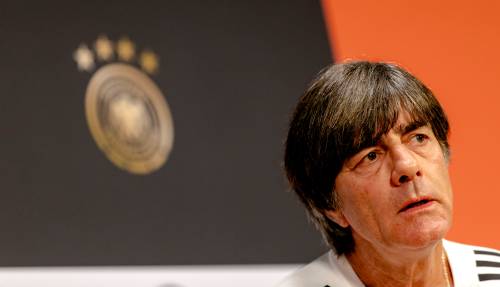 Löw trekt zich niets aan van kritiek