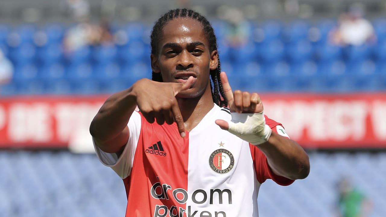 'Feyenoord-talent Summerville heeft transfer naar Premier League te pakken'