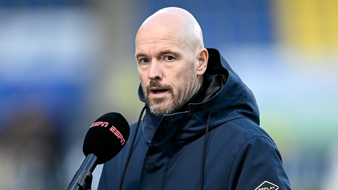 Ten Hag: 'Ik ga ervan uit dat het toeval is, maar het is best vreemd'