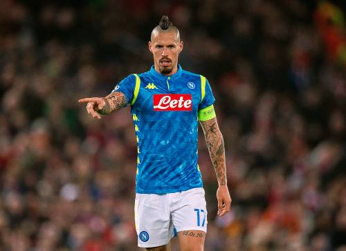 Transfer Hamsik voorlopig van de baan