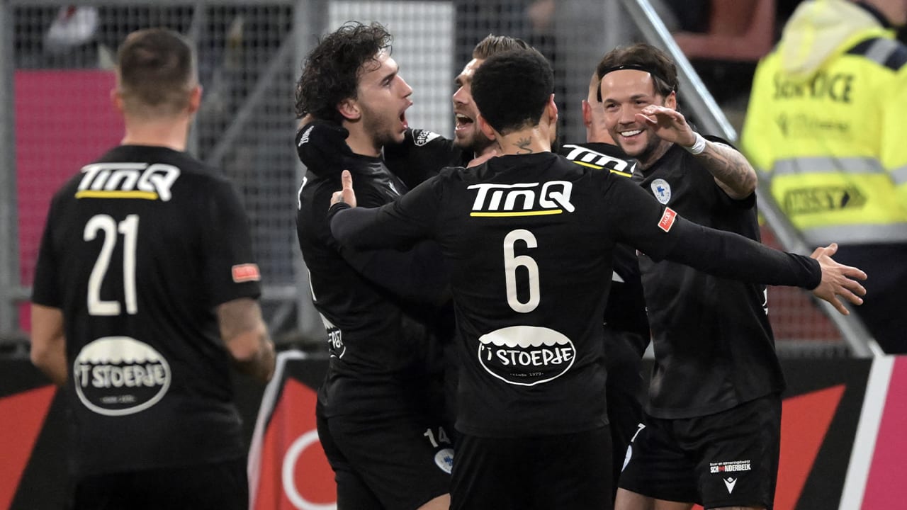 SV Spakenburg droogt FC Utrecht af en bekert door naar halve finale