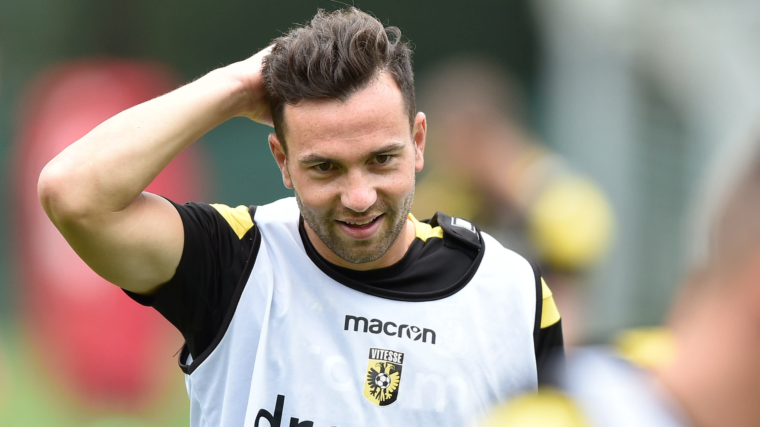 PEC Zwolle huurt Bruns van Vitesse