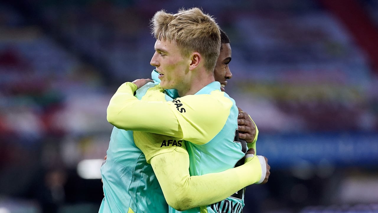 AZ verslaat Feyenoord in De Kuip met 2-3