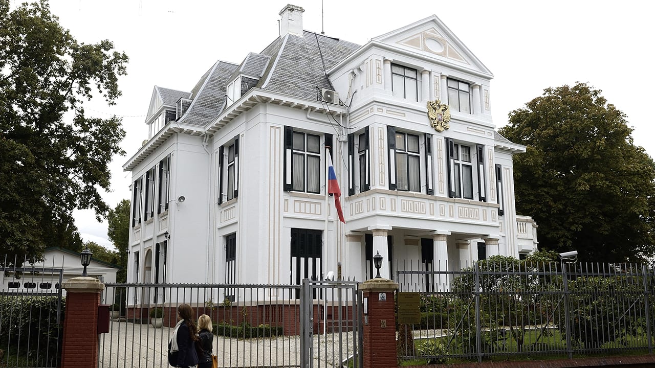 Rusland roept Nederlandse ambassadeur op het matje: 'Onvriendelijke acties'