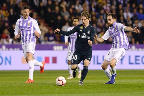 Real Madrid krabbelt op bij Valladolid