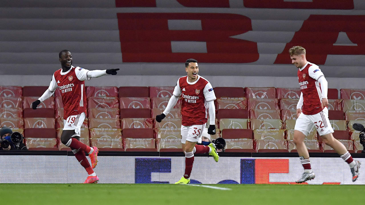 Arsenal en Slavia Praag komen laat tot scoren in Londen