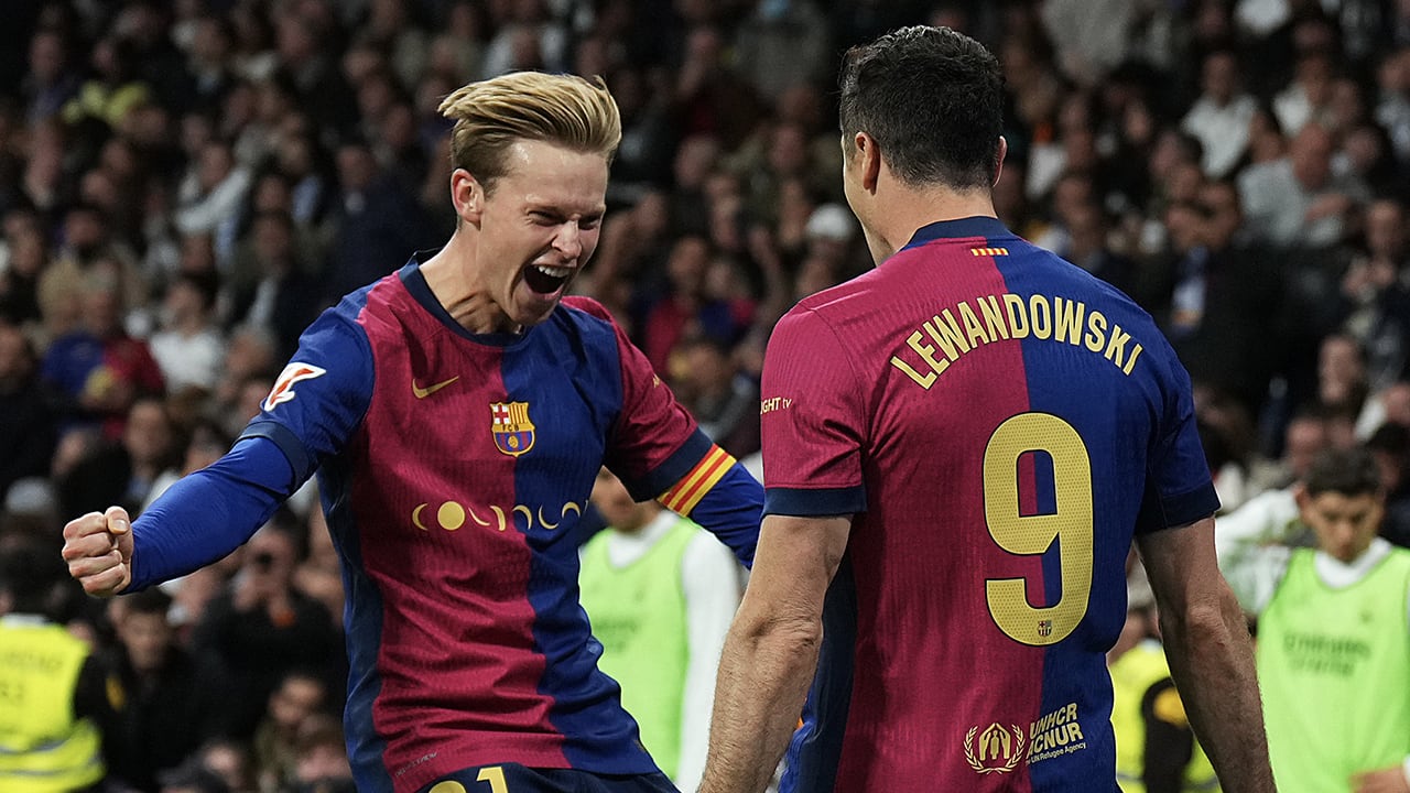  FC Barcelona geeft Real Madrid pak slaag in eigen huis