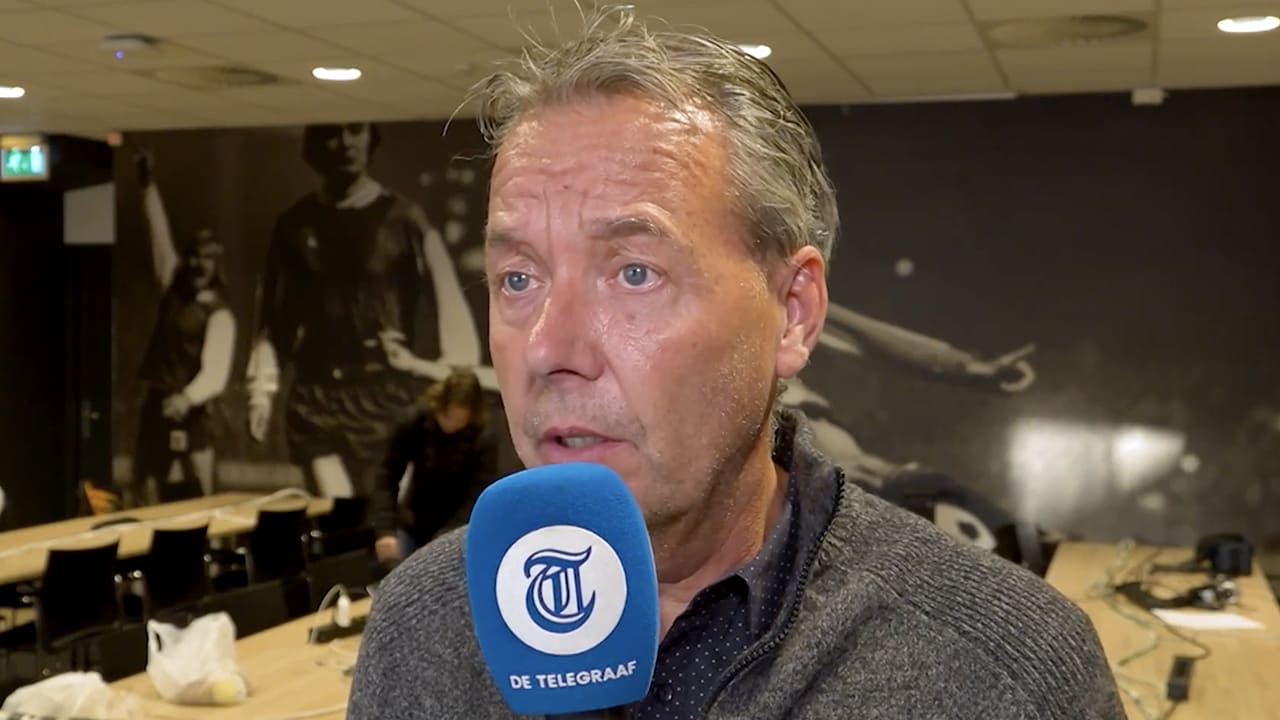 Valentijn ziet Ajax 'volledig misplaatst gebaar' maken: 'Het was een ongekende mismatch'