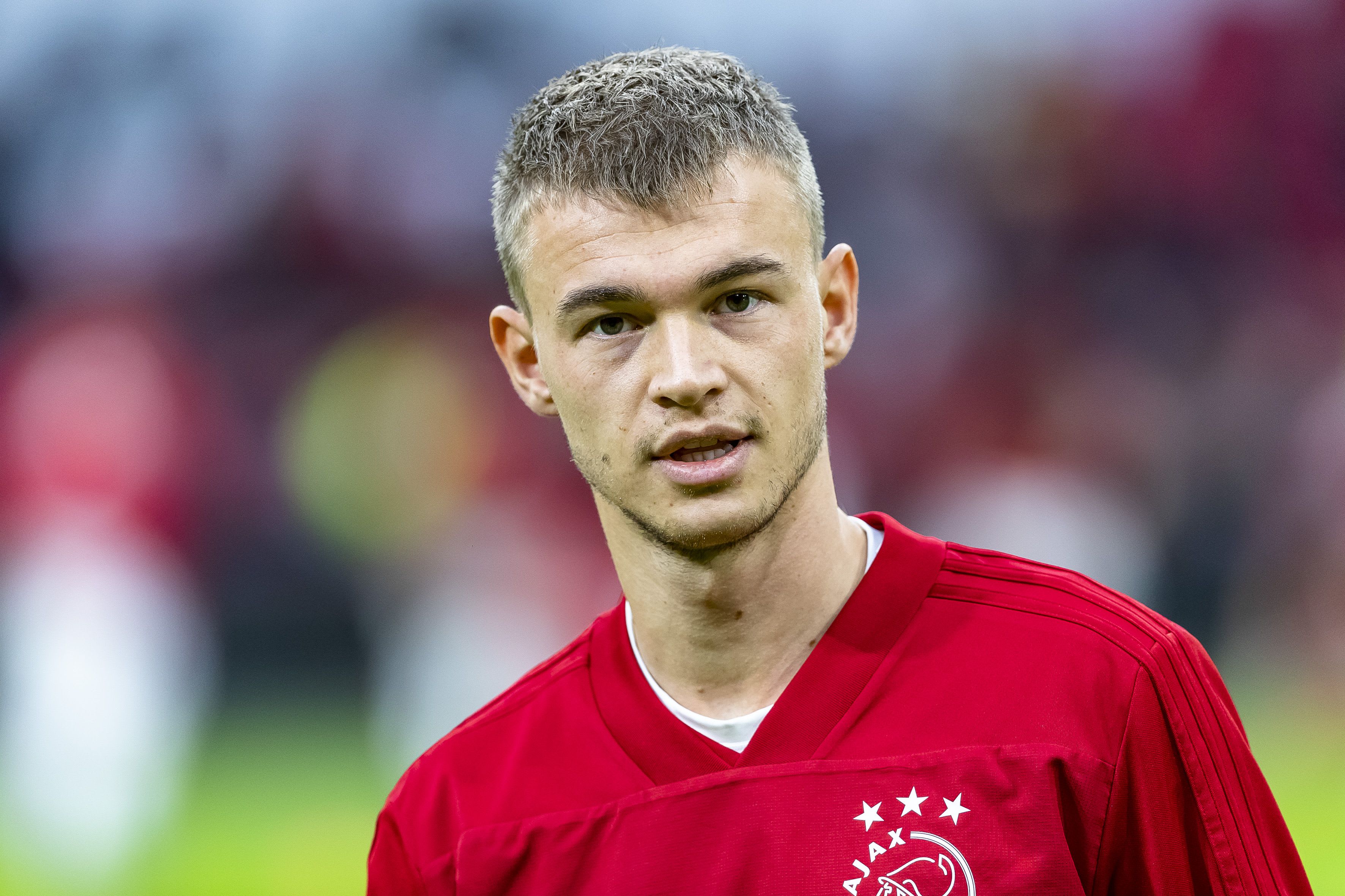 Sinkgraven verlaat Ajax voor Leverkusen van Bosz