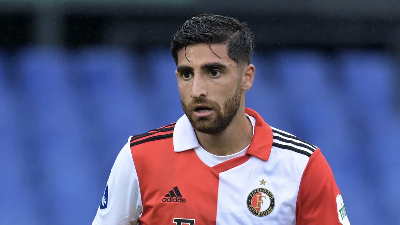 'Eredivisieclub wil Jahanbakhsh verlossen van uitzichtloze situatie bij Feyenoord'