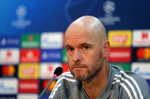 Ten Hag: winnen, liefst met attractief spel