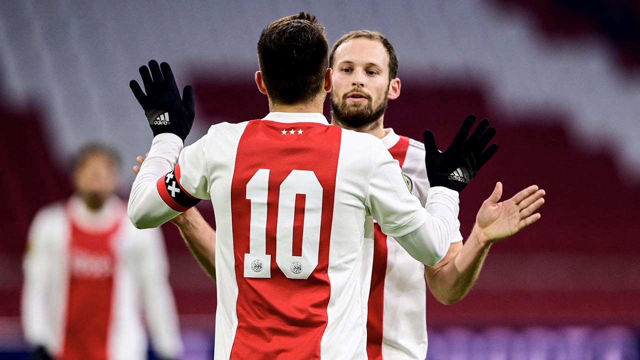 Ajax voert druk op bij PSV na ruime zege op Fortuna Sittard