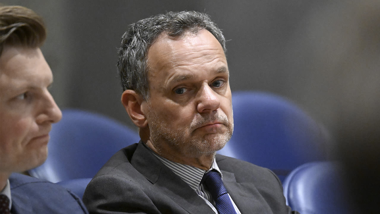 Buitenlandminister Veldkamp stapt op wegens onenigheid over extra sancties tegen Israël