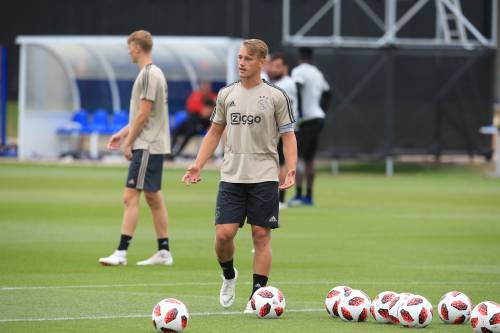 Sierhuis tot 2021 bij Ajax