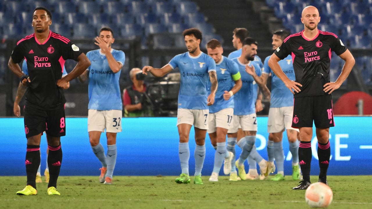 Feyenoord verliest na belabberde eerste helft van Lazio