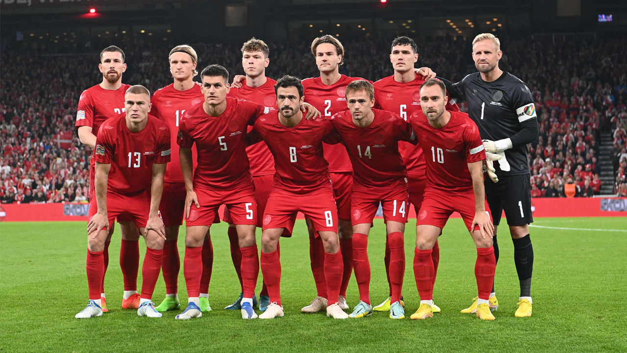 Deense voetballers dragen sobere protestshirts op WK in Qatar
