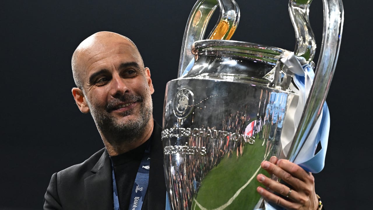 'Guardiola verrast City-personeel met ontroerend gebaar na treble-winst'